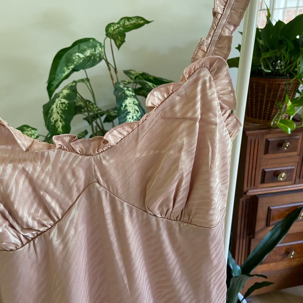 Dress - Picture 4 of 5